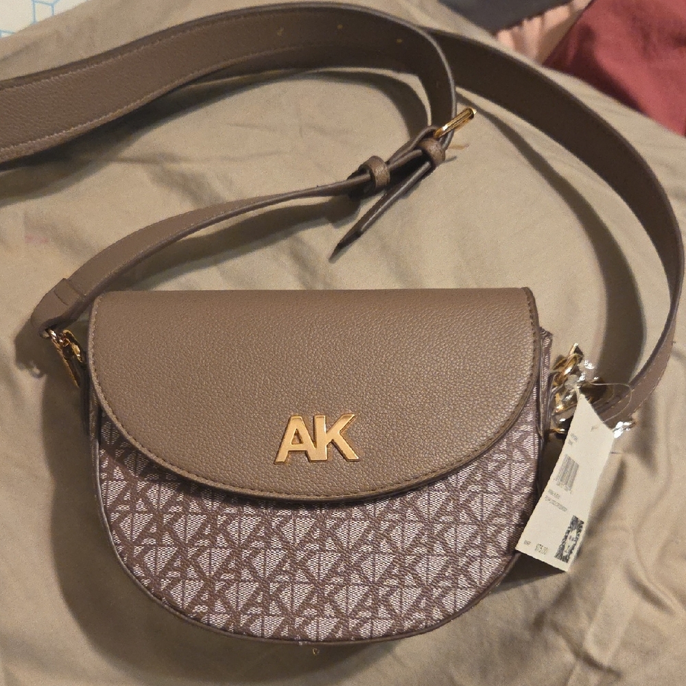 👜 Anne Klein Taupe Monogram Crossbody — NWT - Picture 2 of 11